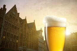 Billede af gade i Gent og en belgisk øl