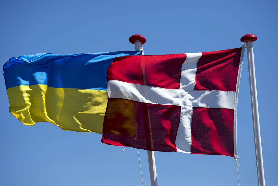 Dansk og ukrainsk flag